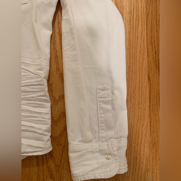 Frank & Eileen BARRY Tailored Button-Up Shirt. White Distressed Denim. Large. - Picture 7 of 15